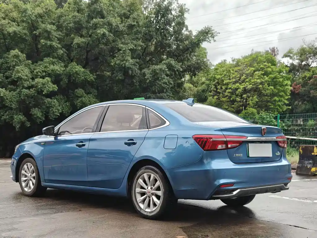 Roewe i6 New Energy — миниатюра 5