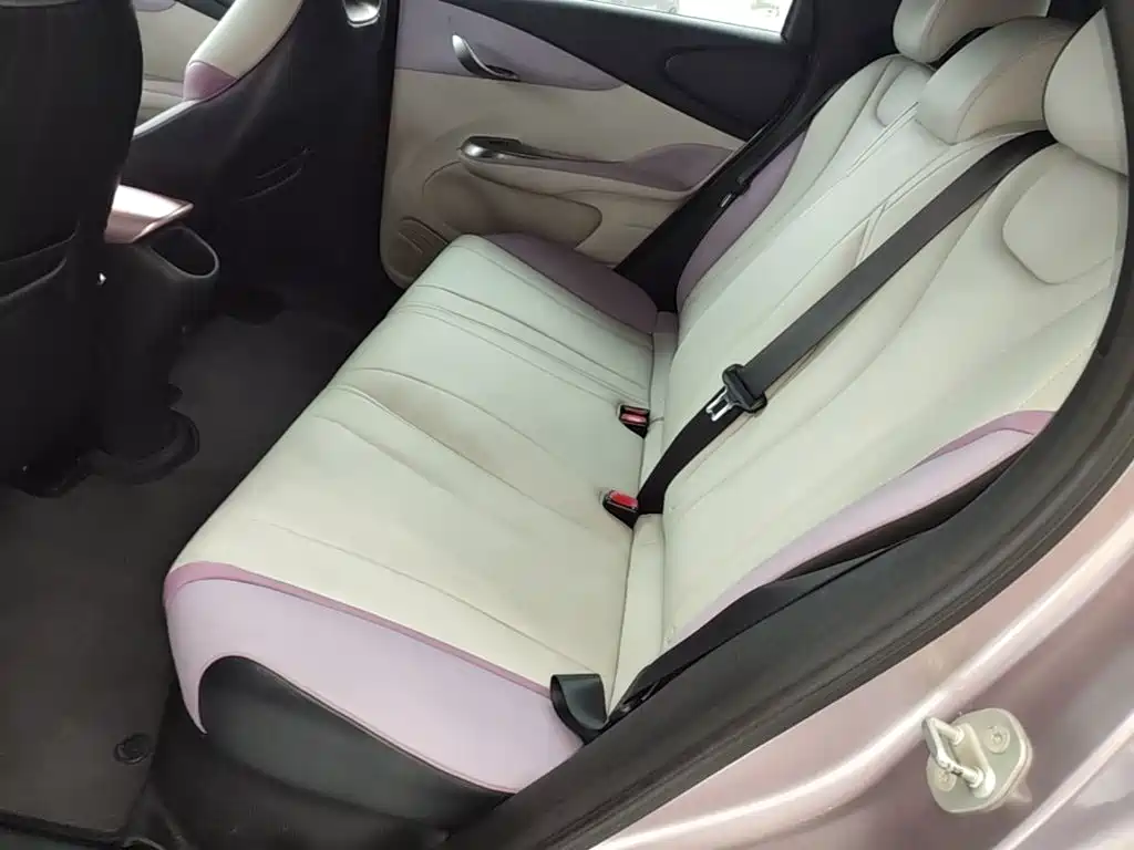 BYD Dolphin — миниатюра 17