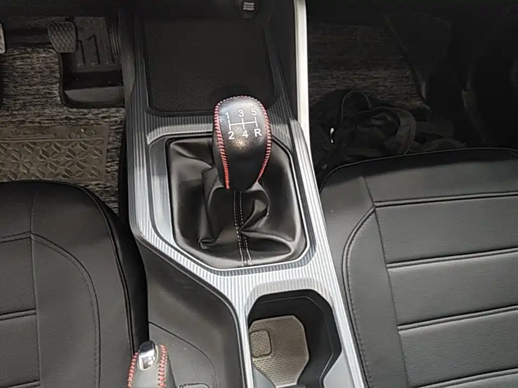 Geely Emgrand — миниатюра 14