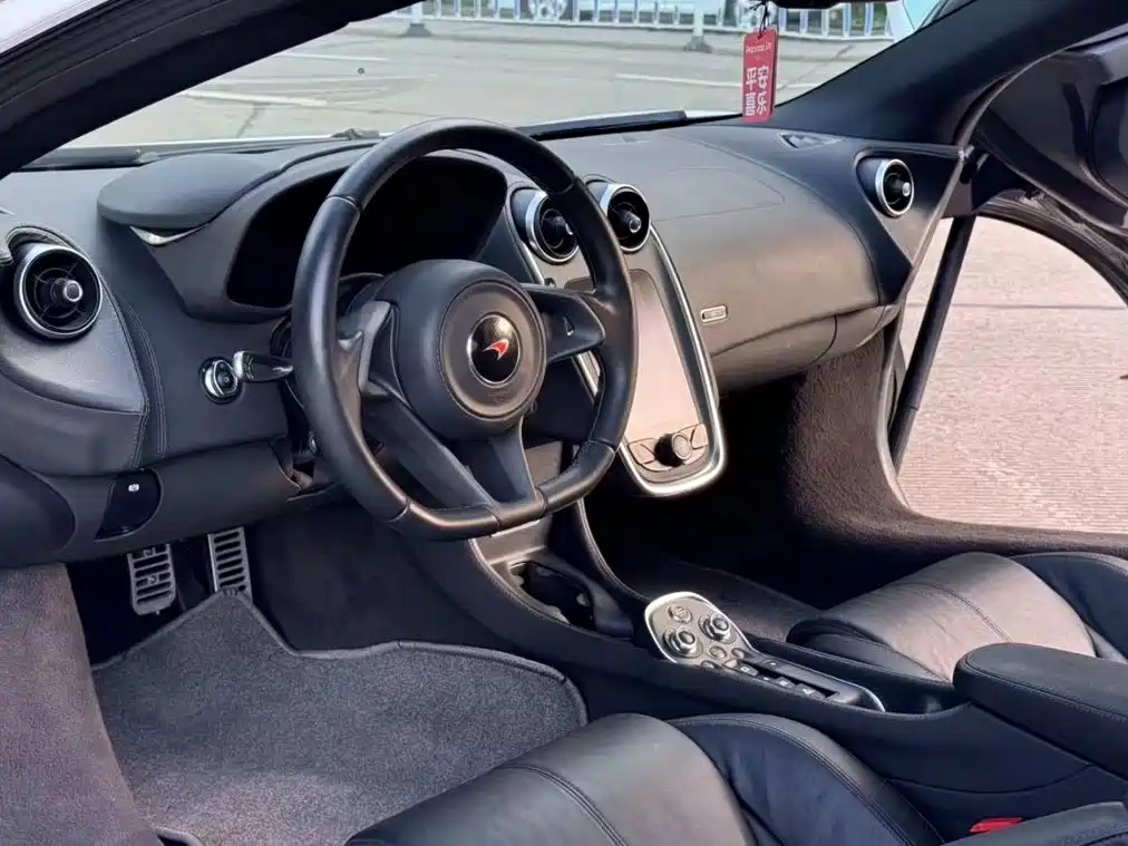 McLaren 540C — миниатюра 6
