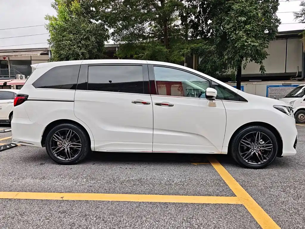 Honda Odyssey — миниатюра 4