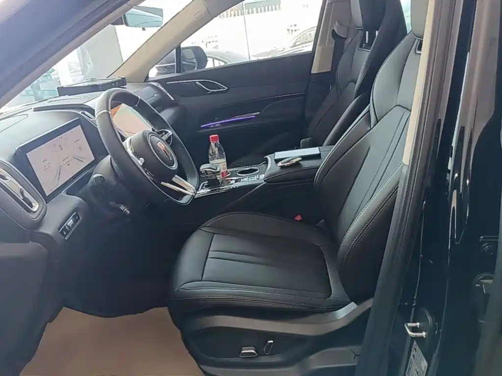 Hongqi Hongqi HS3 PHEV — миниатюра 15