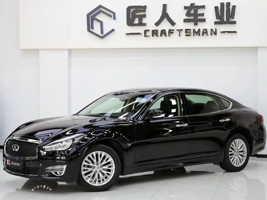 Infiniti Q70 — миниатюра 3