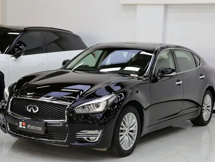 Infiniti Q70 — миниатюра 21