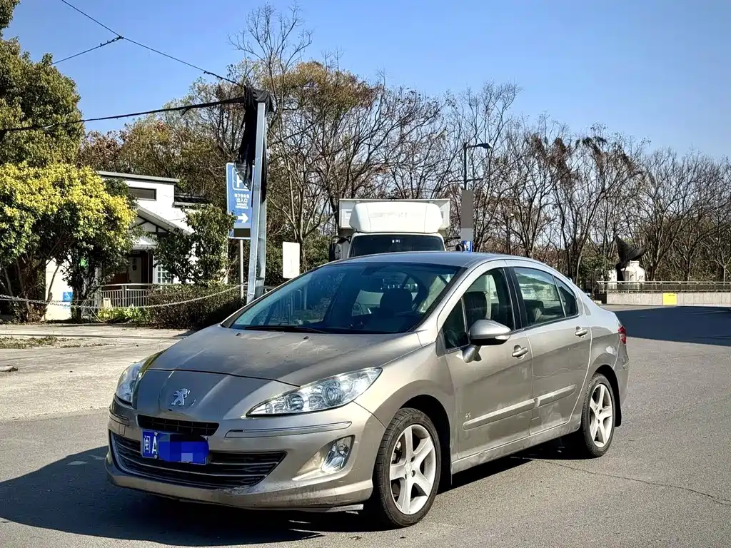 Peugeot 408 2013