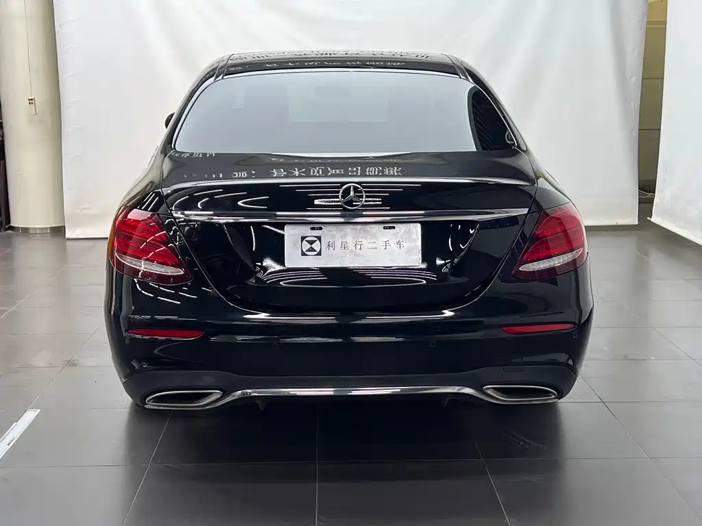 Mercedes-Benz E-Class — миниатюра 6
