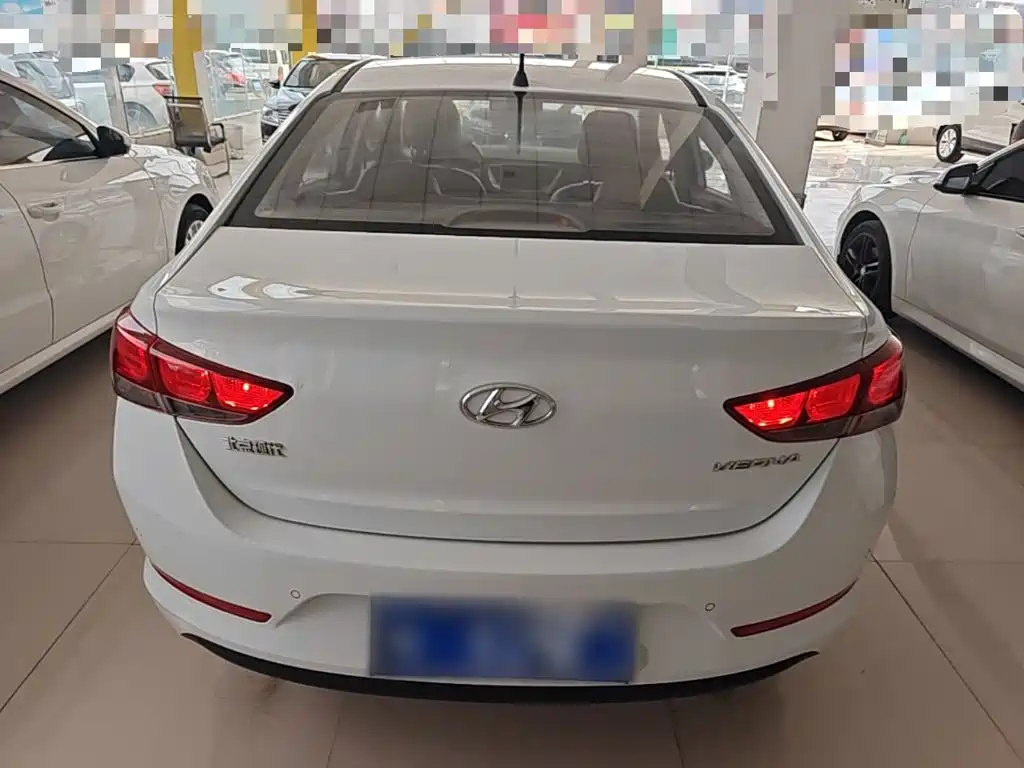 Hyundai Verna — миниатюра 6