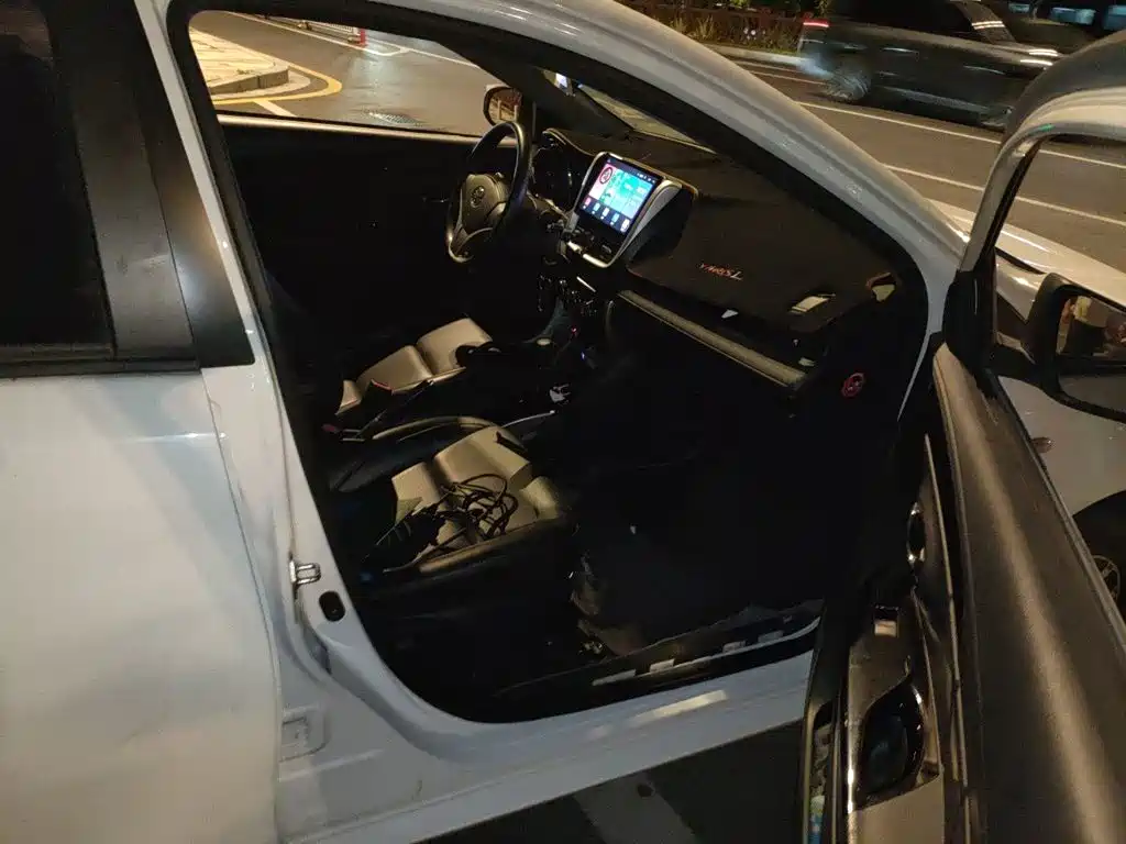 Toyota Yaris L — миниатюра 19