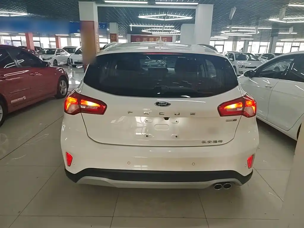 Ford Focus Active — миниатюра 6