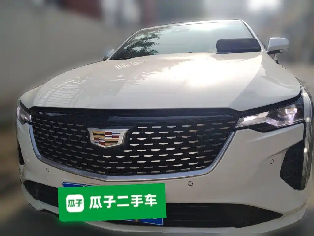 Cadillac CT4