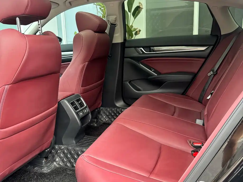 Honda Accord — миниатюра 7