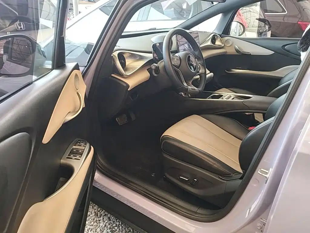 BYD Dolphin — миниатюра 16