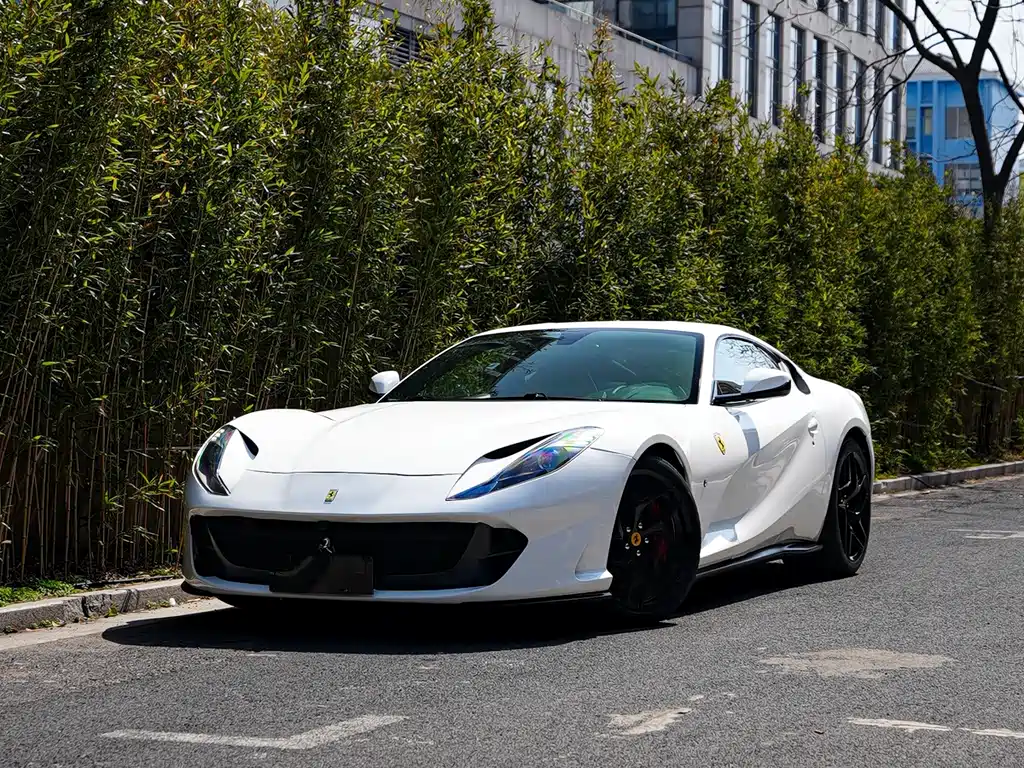 Ferrari 812 2018