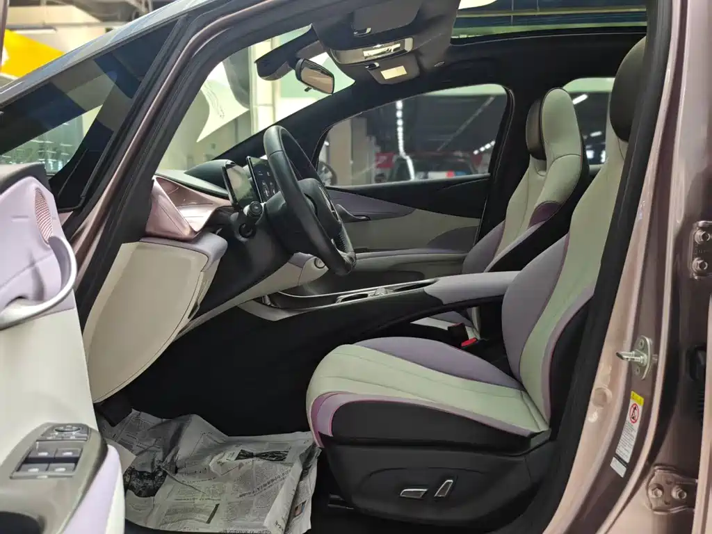 BYD Dolphin — миниатюра 7