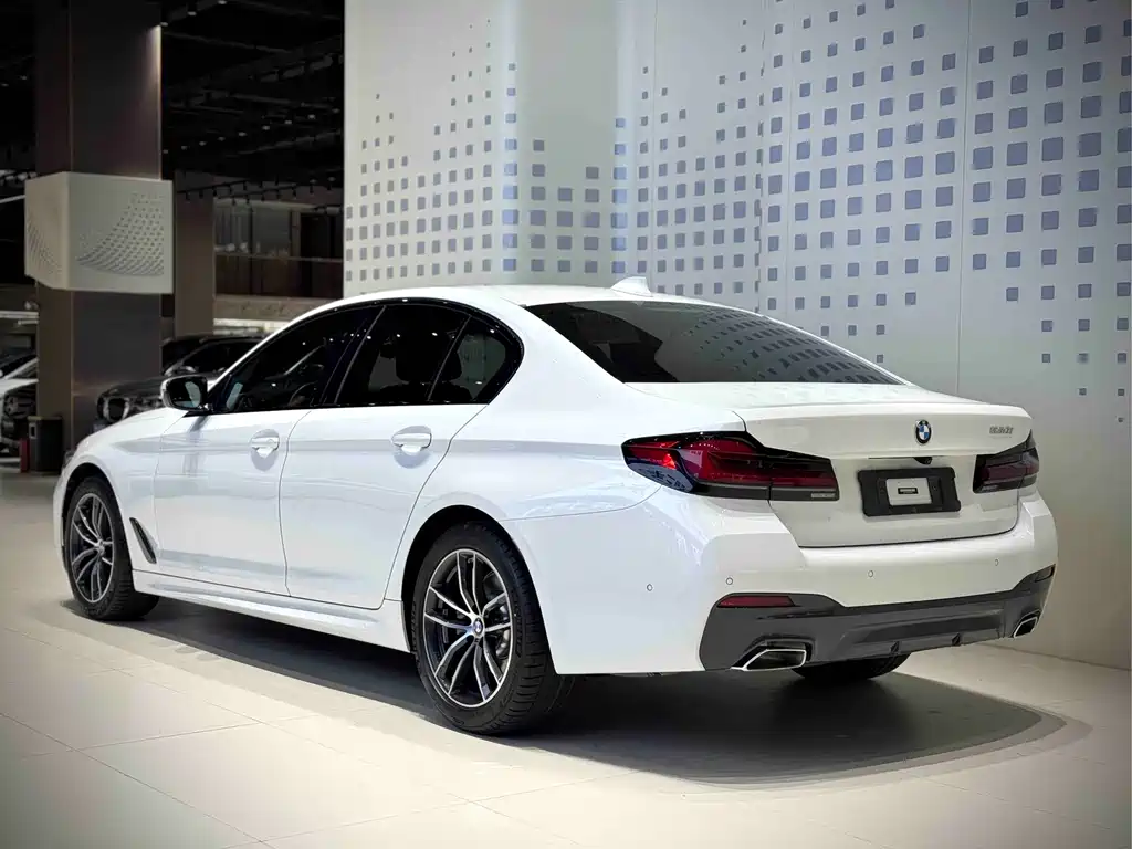 BMW 5 Series 5 2022 525i M Sport