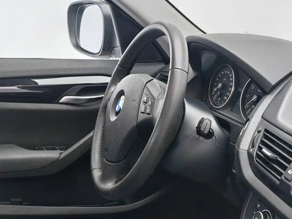 BMW X1 (Import) — миниатюра 22