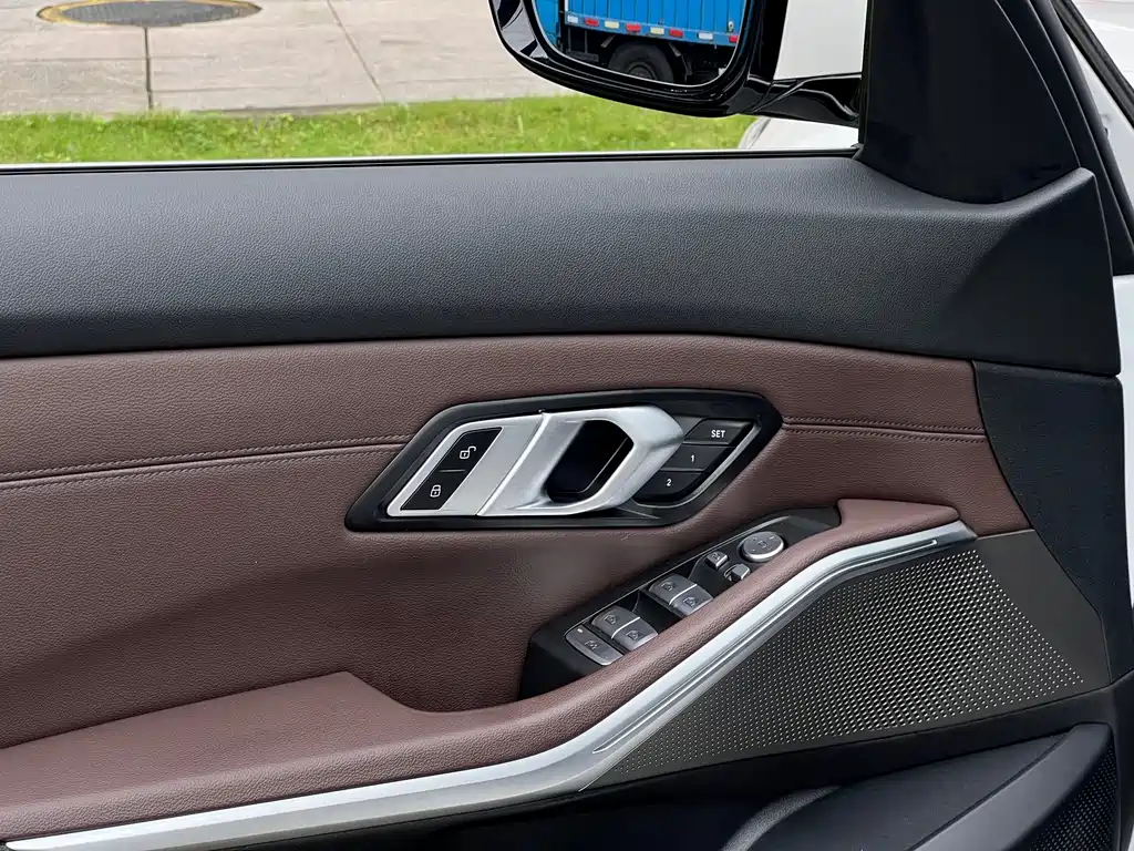 BMW i3 — миниатюра 14