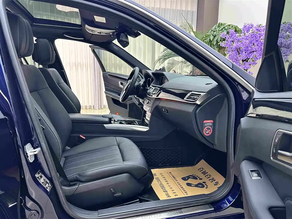 Mercedes-Benz E-Class — миниатюра 12