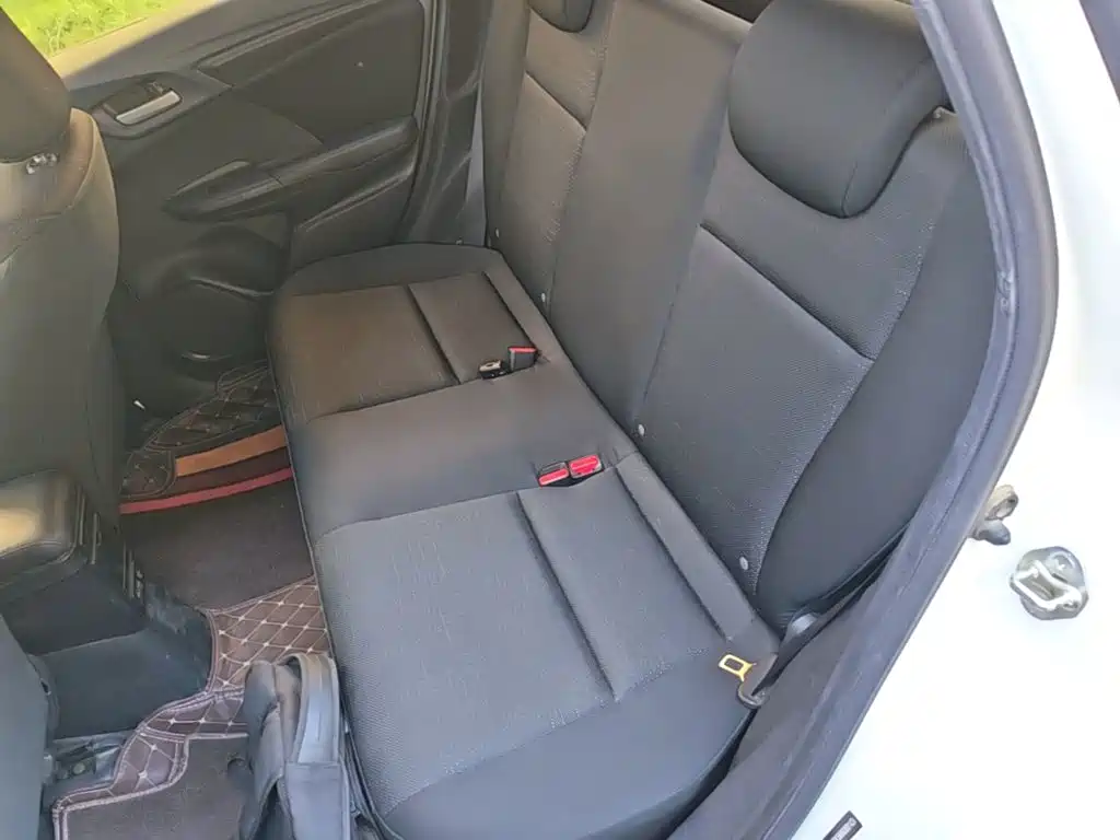 Honda Fit — миниатюра 17