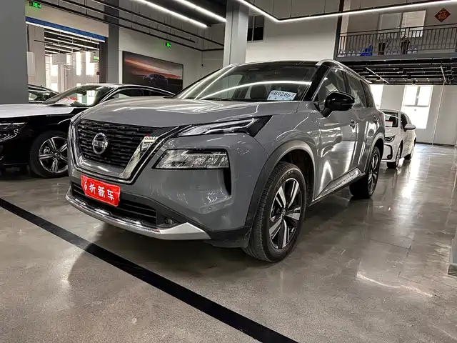 NISSAN QIJUN