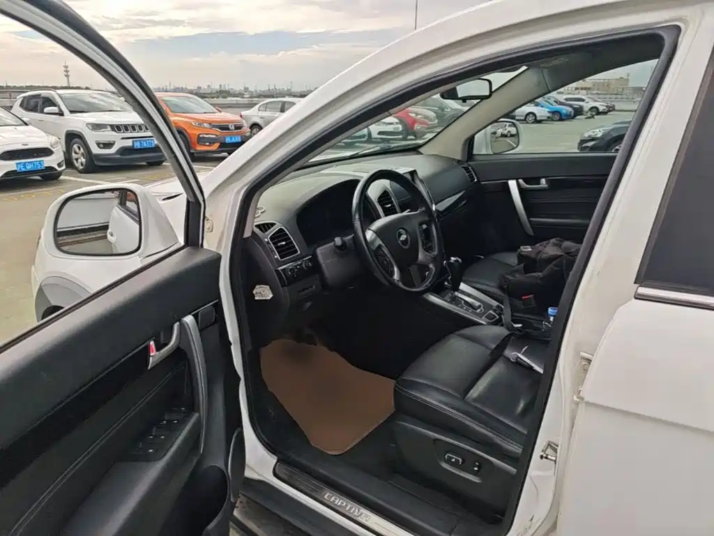 Chevrolet Captiva — миниатюра 16
