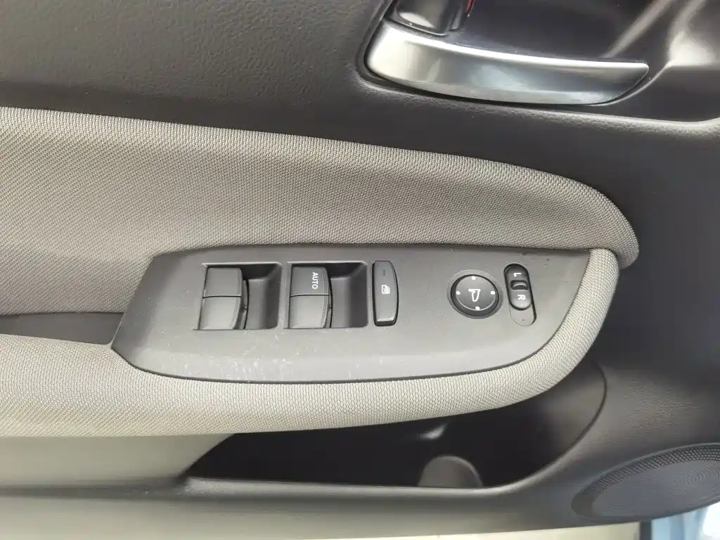 Honda Life — миниатюра 9