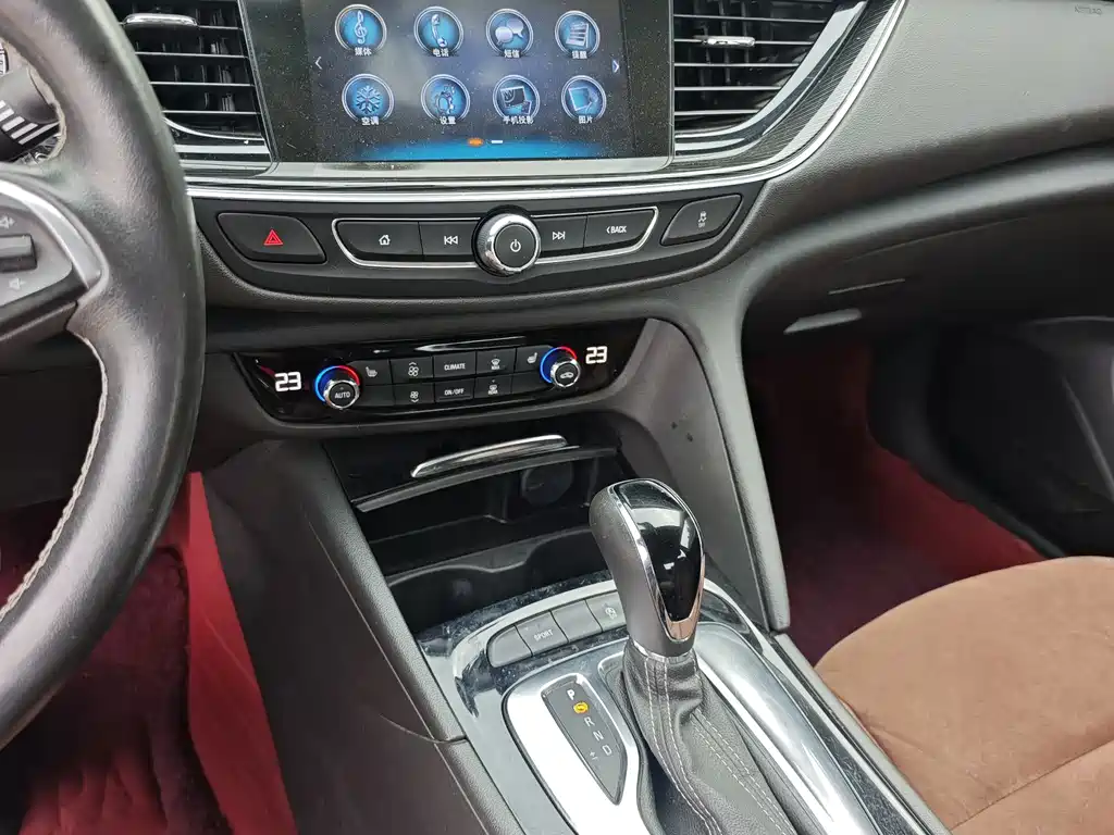 Buick Regal — миниатюра 7