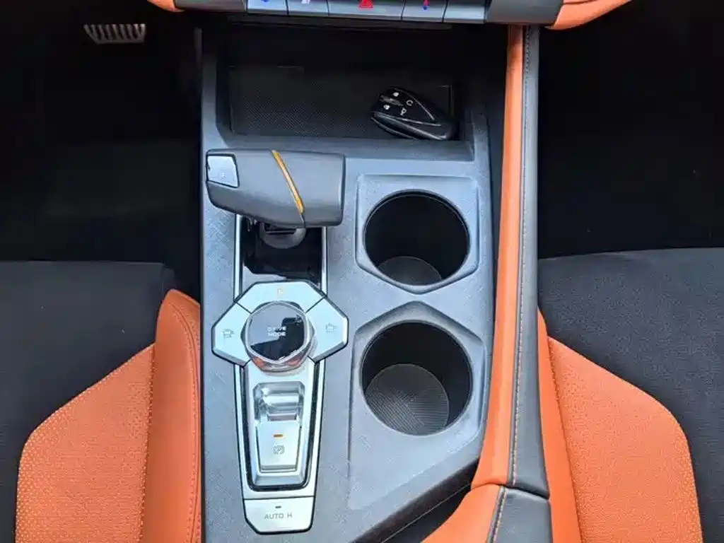 Changan UNI-V — миниатюра 8