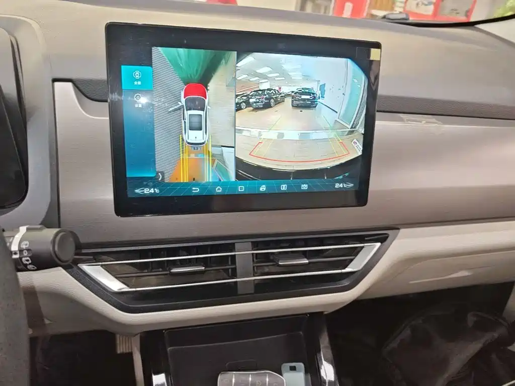 BYD Yuan Pro — миниатюра 13