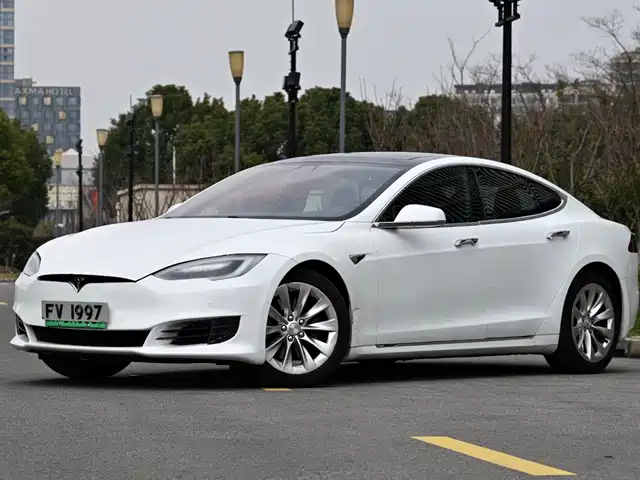 TESLA MODEL S 2017