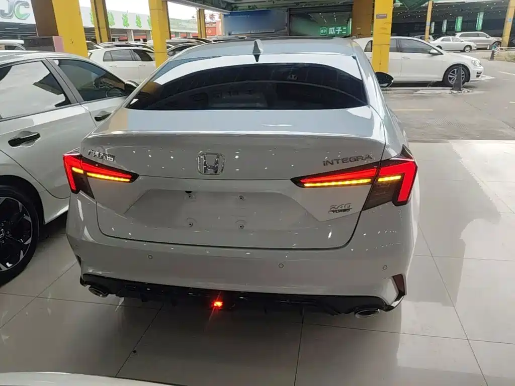 Honda Integra — миниатюра 6