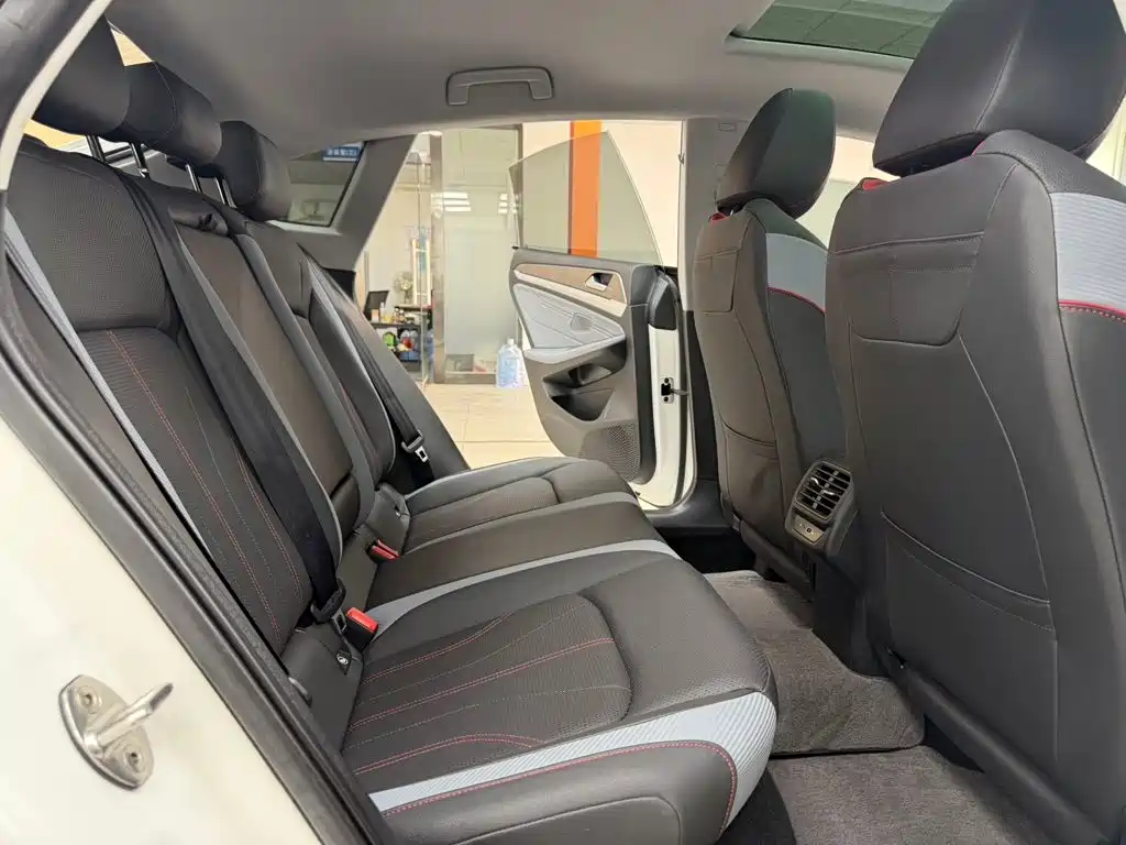 Volkswagen Lamando — миниатюра 9