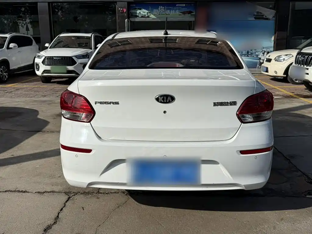 Kia Huanchi — миниатюра 6
