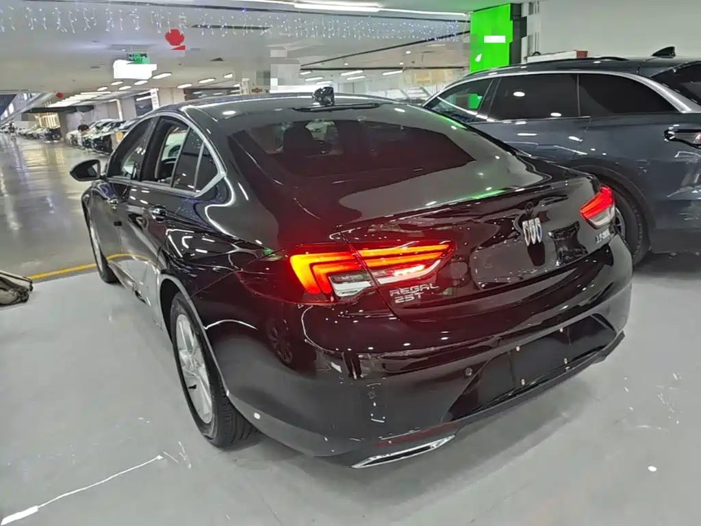 Buick Regal — миниатюра 5