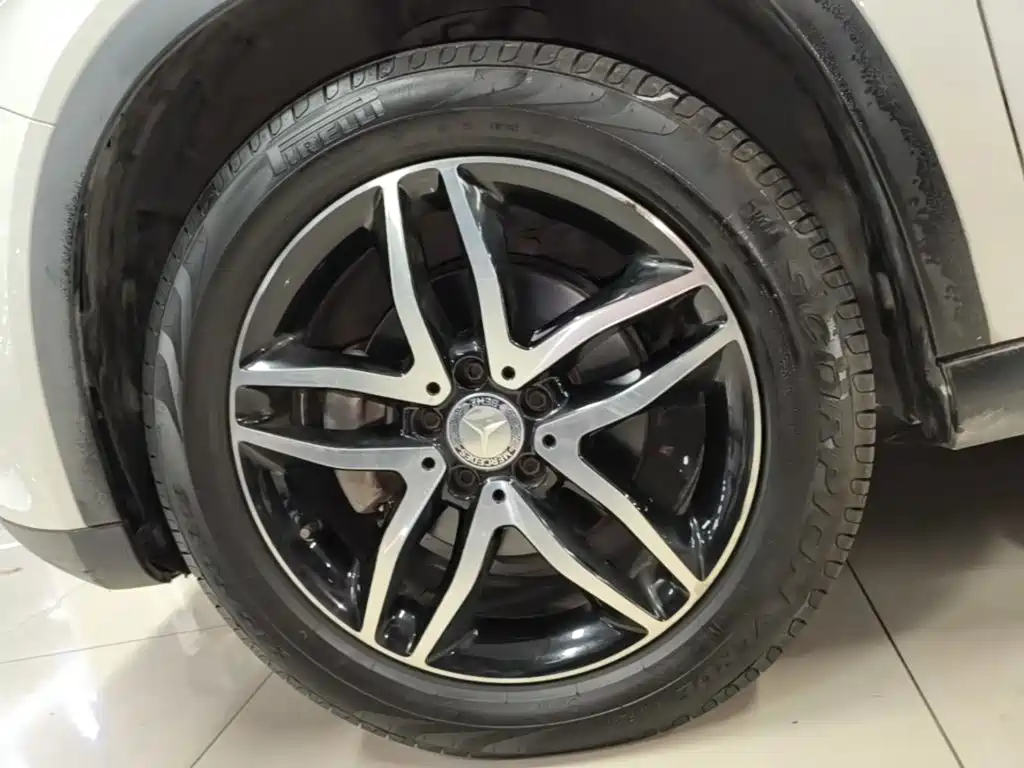 Mercedes-Benz GLA — миниатюра 23