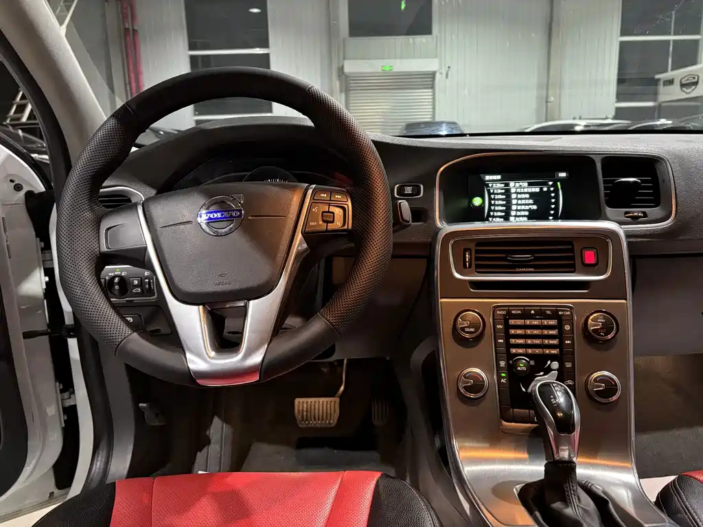 Volvo S60 — миниатюра 13