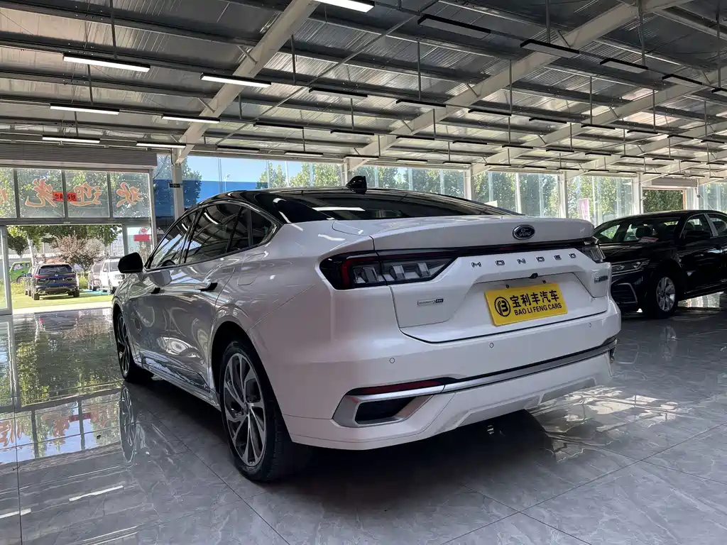 Ford Mondeo — миниатюра 3