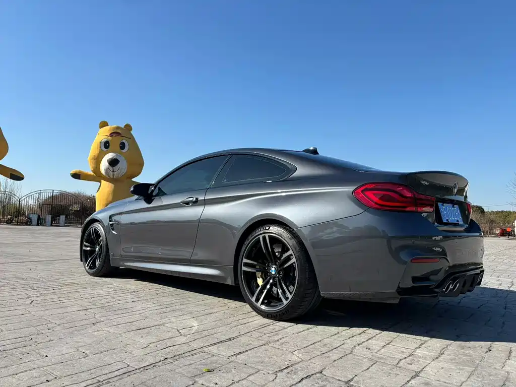 BMW M4