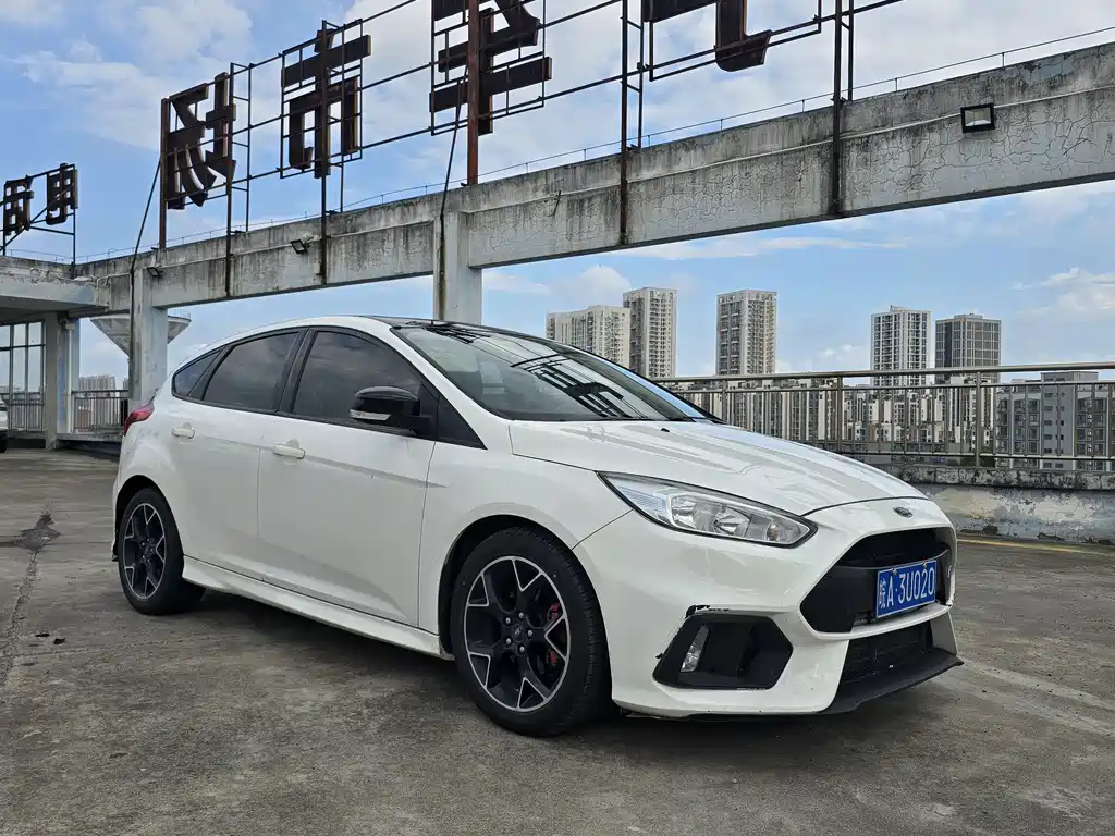 Ford Focus — миниатюра 3