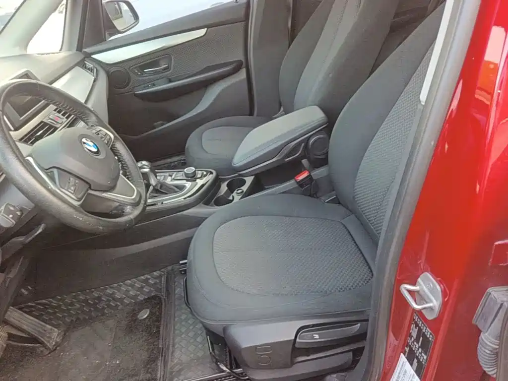 BMW 2 Series Active Tourer — миниатюра 15