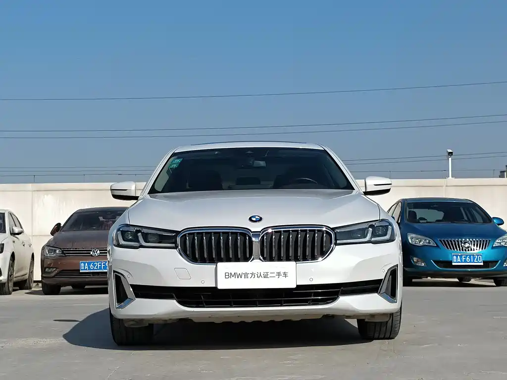 BMW 5 SERIES