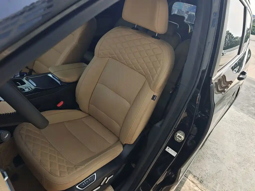 Geely Haoyue L — миниатюра 7