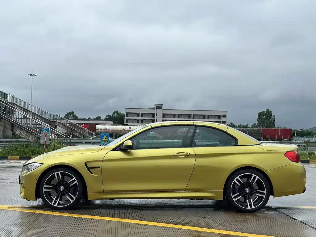 BMW M4 — миниатюра 4