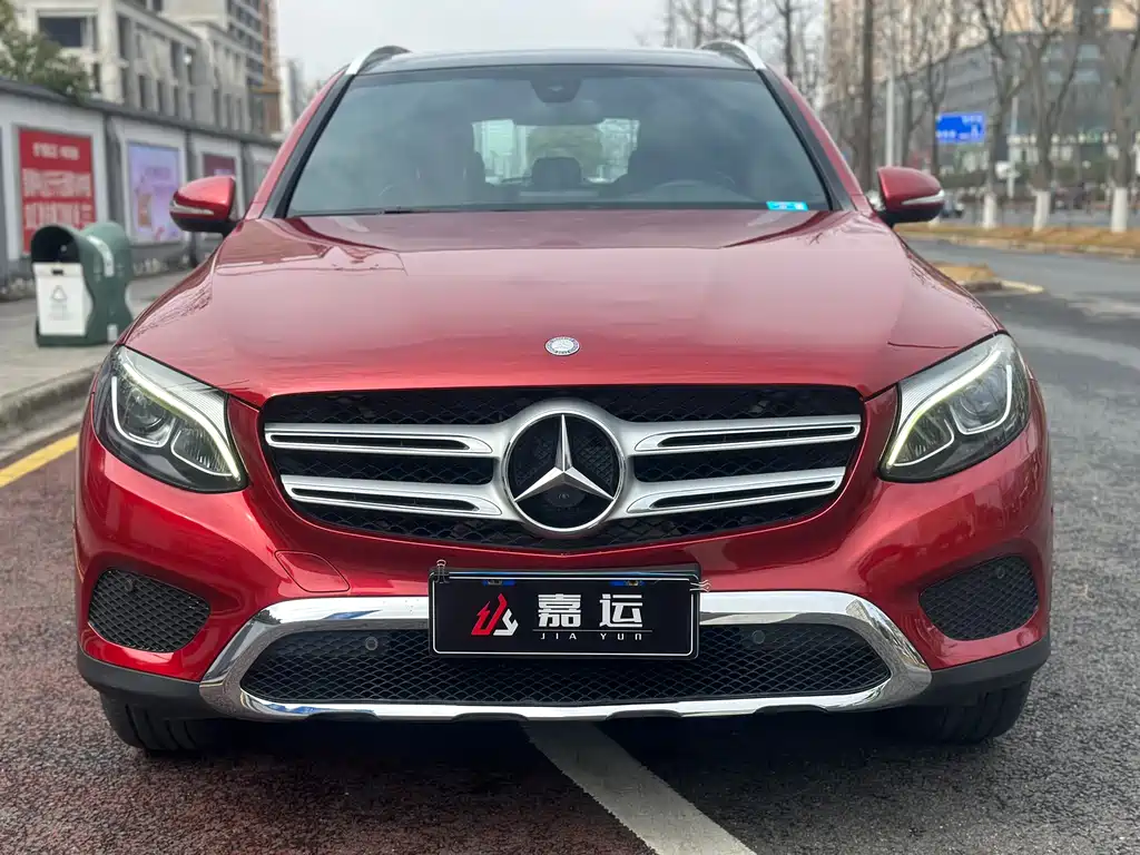 MERCEDES-BENZ GLC
