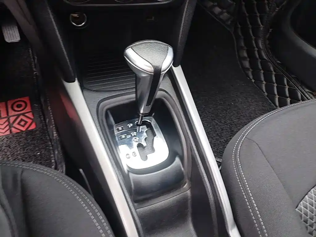 Citroen Elysee — миниатюра 14