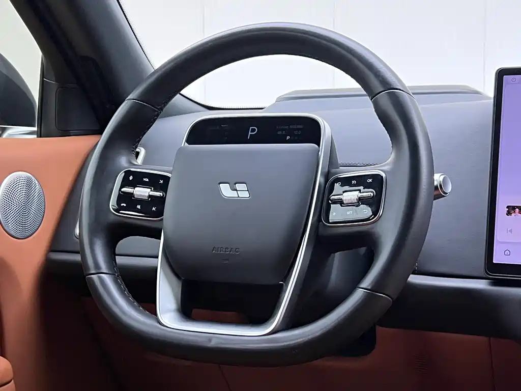 Li Auto Li L8 — миниатюра 19