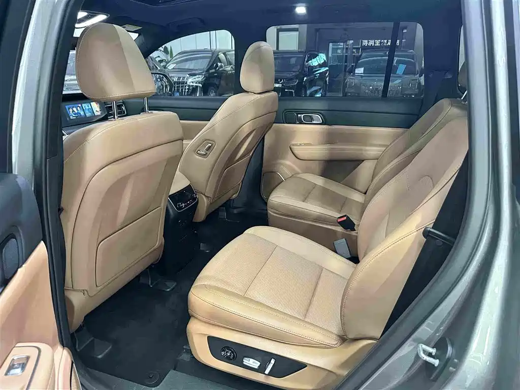 Li Auto Li ONE — миниатюра 13