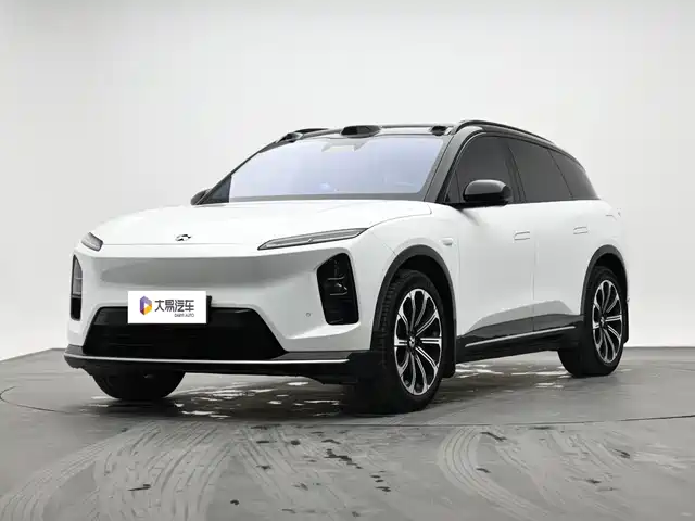 2025 Nio ES6