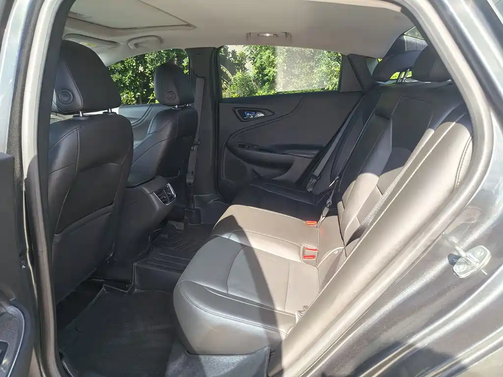 Chevrolet Malibu XL — миниатюра 10