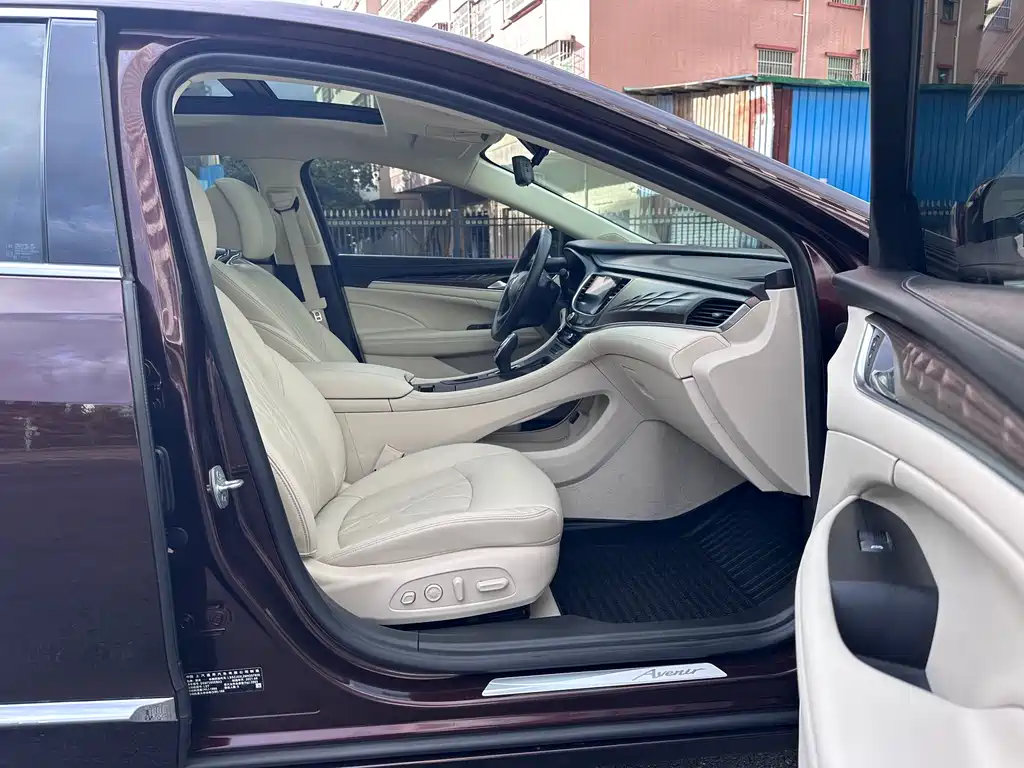 Buick LaCrosse — миниатюра 15